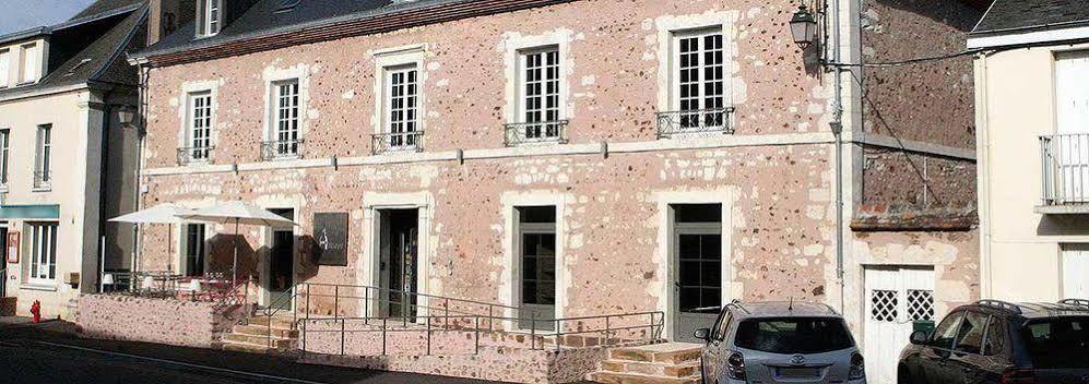 Auberge de l'Abbaye Thiron-Gardais Dış mekan fotoğraf